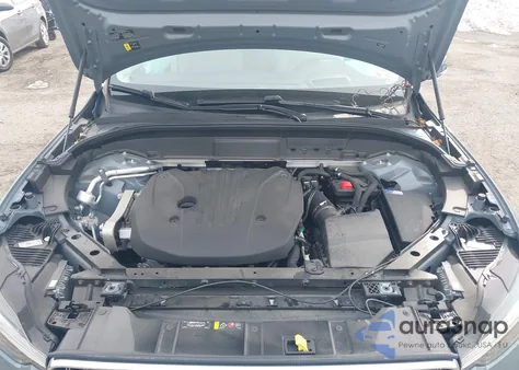 2022 Volvo Xc60 B5 Inscription z USA, uszkodzony, nr VIN YV4L12RL7N1020862